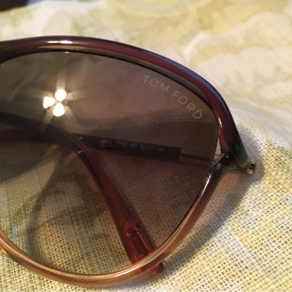 NEW TOM FORD Brown Sunglasses - Picture 2 of 5